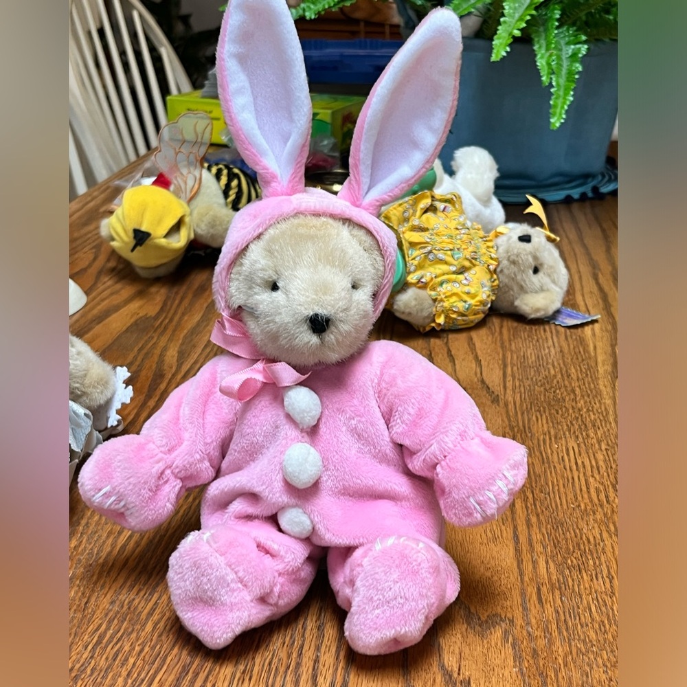 Muffy Vanderbear Easter Bunny